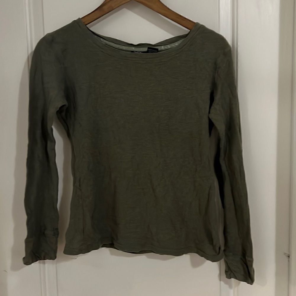 Green long sleeve thermal top